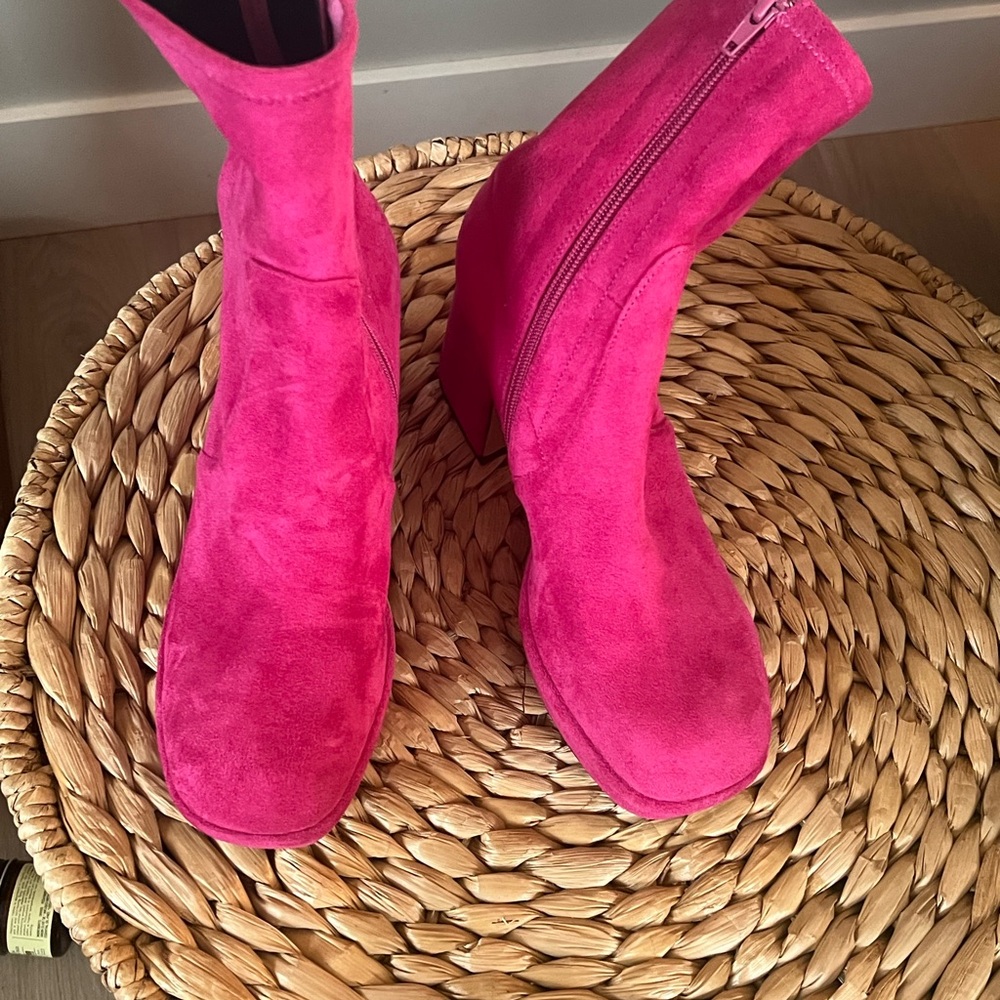 Women's Pink Suede Ankle Boots